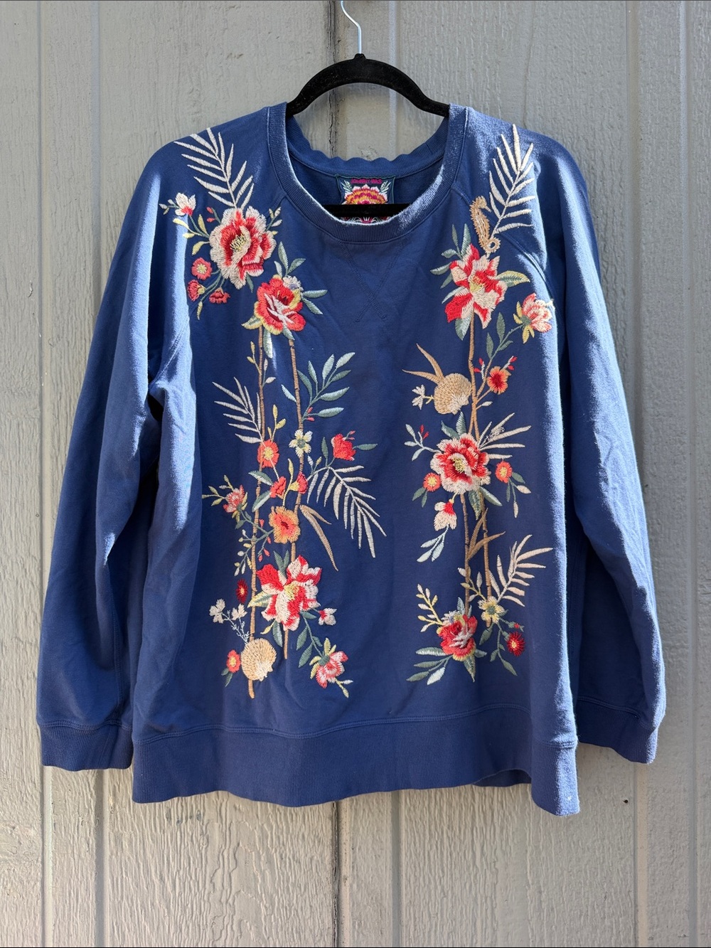 Johnny Was Caspian Floral Embroidery Raglan Pullover Sweatshirt Size: L